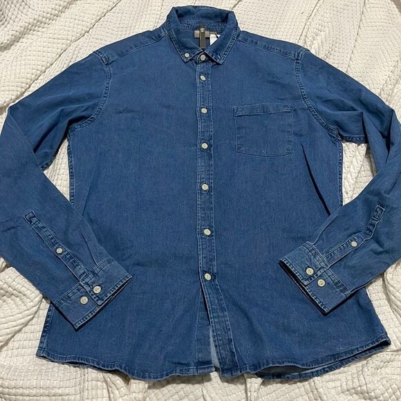 NWT- ASOS- men’s L (40”-42” chest) Denim Button Down - Picture 1 of 7